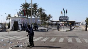 استئناف الحركة بمعبر راس جدير الحدودي بين ليبيا وتونس