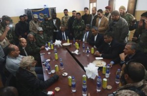 جنود ليبيون حاولوا منع رئيس الوزراء من زيارة بنغازي