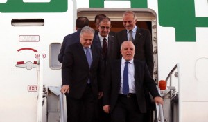 رئيس الوزراء العراقي يصل أربيل لبحث خطة تحرير محافظة نينوي