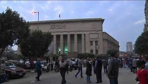 محكمة مصرية تقضي بحبس 63 طالبا جامعيا بينهم 10 فتيات لمدد تتراوح بين سنة إلى 7 سنوات