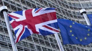 استطلا  42 % من البريطانيين يؤيدون البقاء في الاتحاد الأوروبي