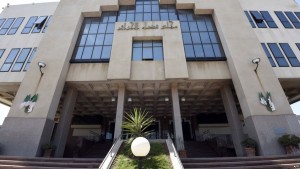 محكمة جزائرية تقضي بسجن 7 ليبيين 4 سنوات
