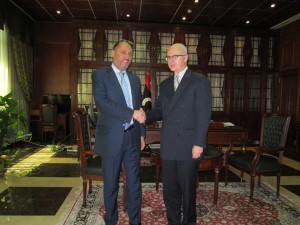 السفير الكندي لدى ليبيا يستقبل القائم بالاعمال السفارة الليبية بتونس
