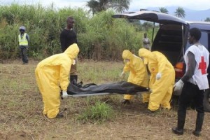 ارتفاع حالات الاصابه بفيروس الايبولا في غينيا وسيراليون