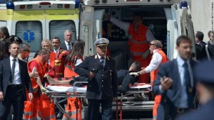 الشرطة الايطالية  مقتل أربعة وإصابة خمسة أشخاص في إطلاق نار جنوب إيطاليا