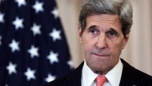 وزير الخارجية الأمريكي يعلن انه بلاده ستبحث مع السعوديين وقفا للقتال في اليمن
