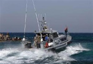 القبض على جرافة صيد مصرية داخل المياه الإقليمية الليبية