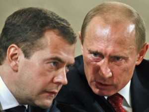 الرئيس الروسي يكلف رئيس الوزراء مدفيديف بتشكيل لجنة للتحقيق في حيثيات تحطم الطائرة الروسية