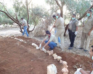 العثور على مقبرة جماعية تضم رفاث 5 أشخاص بغابة بومسافر بمدينة درنة
