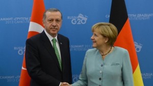 ميركل تجدد رفضها انضمام تركيا للاتحاد الأوروبي