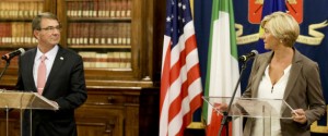 وزير الدفاع الأمريكي يبحث مع نظيرته الإيطالية تطورات الأزمة الليبية