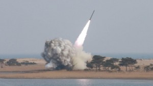 كوريا الشمالية تختبر نظاما جديدا للدفاع الجوي