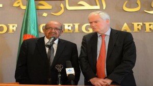الجزائر وبريطانيا تؤكدان دعمهما لحكومة الوفاق