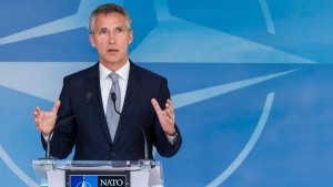 حلف الناتو يوافق بالإجماع على عقد قمة مع روسيا