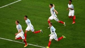 التعادل يخيم على مباراة انجلترا وروسيا في يورو 2016