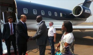 الكوني يصل رواندا لترأس الوفد الليبي في القمة الإفريقية
