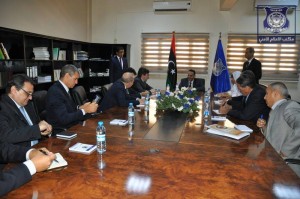 الخوجة يجتمع مع وفد ايطالي برئاسة وكيل وزارة الخارجية